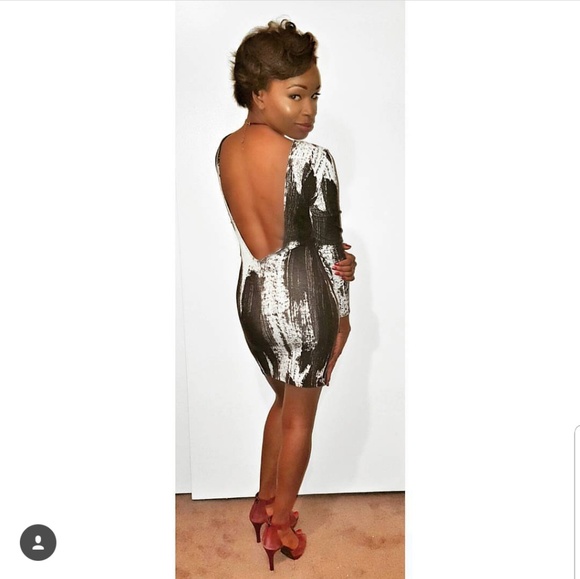 H&M Dresses & Skirts - Black & White Midi Dress with Plung Back